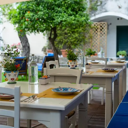 Donna Clara Гостевой дом Агрополи